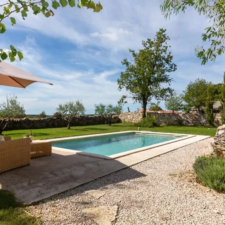 بيت للعطل Beautiful Restored With Private Pool And Gardens