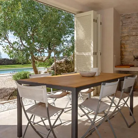 بيت للعطل Beautiful Restored With Private Pool And Gardens *